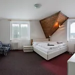 Hotel Harrachov Inn 3*