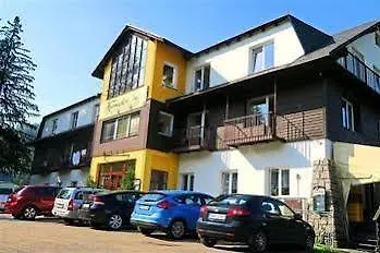 فندق Hotel Harrachov Inn 3*