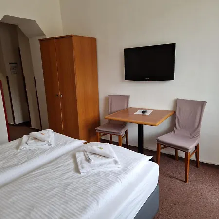 Hotel Harrachov Inn ホテル 3*