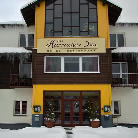 Отель Hotel Harrachov Inn Гаррахов