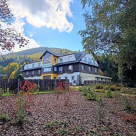 Hotel Harrachov Inn Szálloda