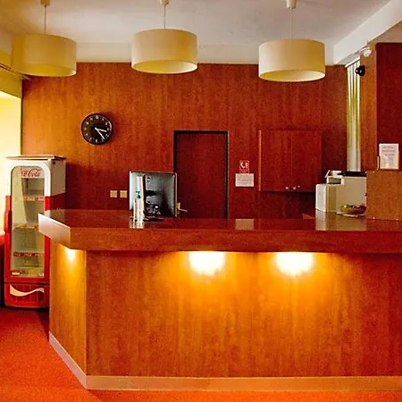 ホテル Hotel Harrachov Inn