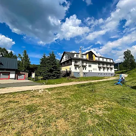 Hotel Harrachov Inn Szálloda